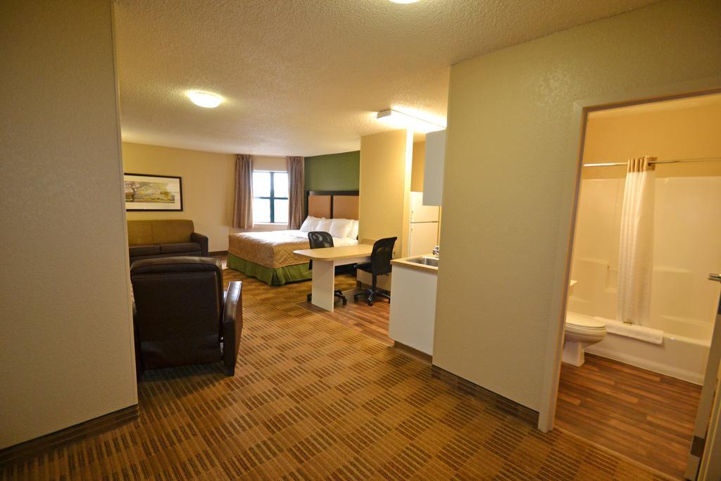 Suburban Studios Auburn Hills - Detroit Eksteriør billede